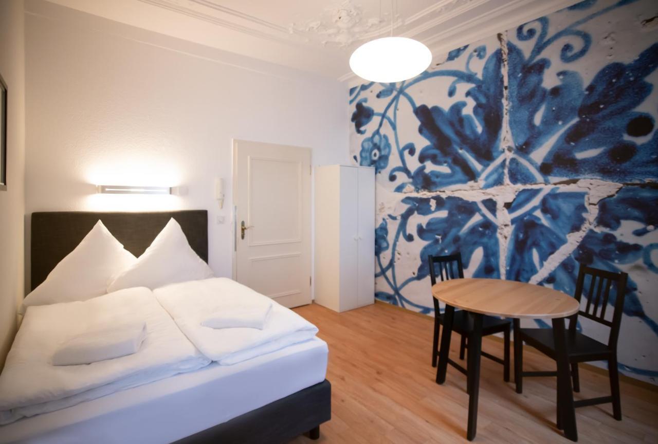 Elon Aparthotel *